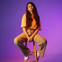 selena-gomez-647151-w200.jpg