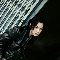 agust-d-655649-w200.jpg